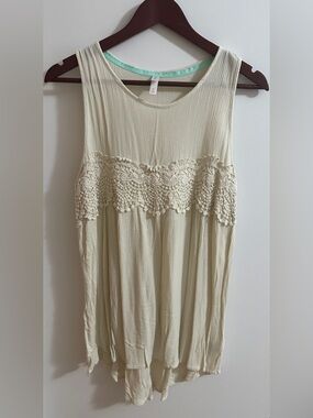 Xhilaration Cream Crochet-Trim Tank Top